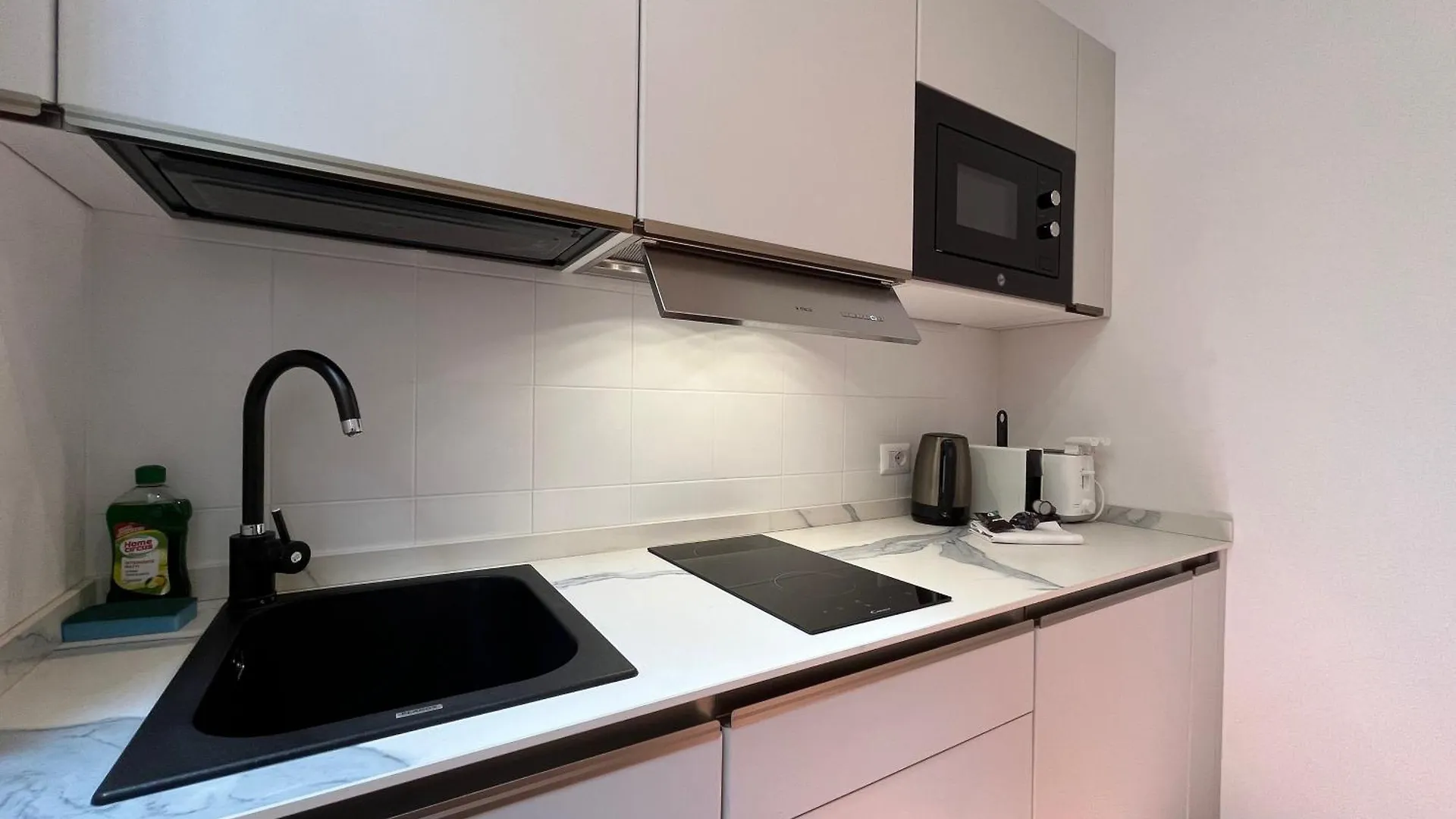 Pinti Apartment Floransa
