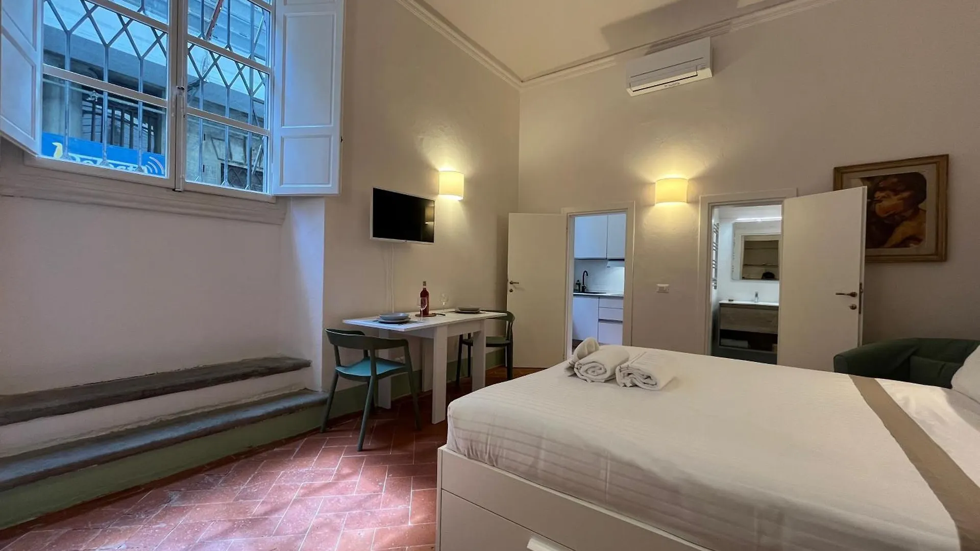 Pinti Apartment Floransa